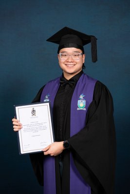 University-Graduation-Photos.jpg