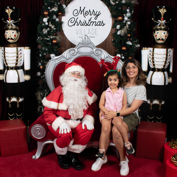 santa-photography-brisbane-shopping-centres-family.jpg