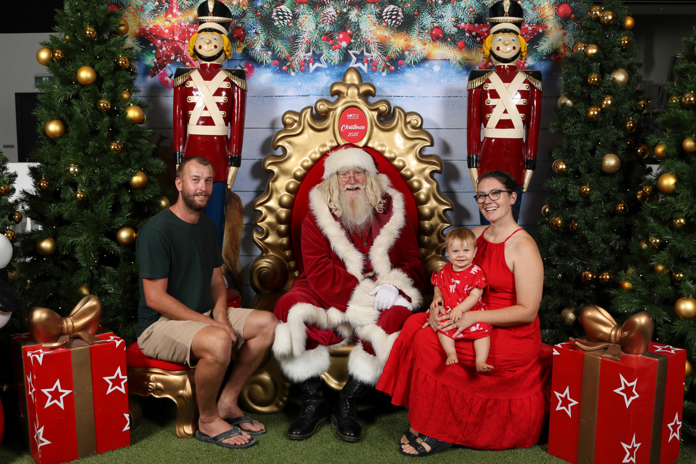 santa-photos-christmas-photography-brisbane.jpg
